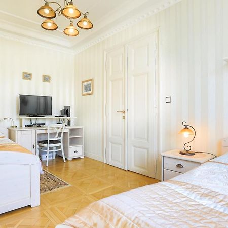 Apartmán Nostalgia Karlovy Vary Esterno foto