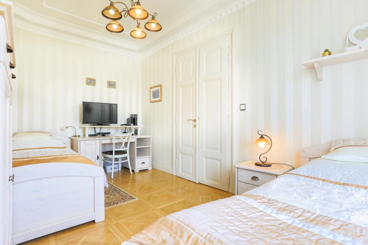 Apartmán Nostalgia Karlovy Vary Esterno foto
